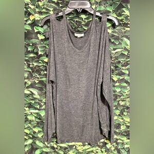 Zenana Outfitters Long Sleeve Laser Cut Sleeve Sm